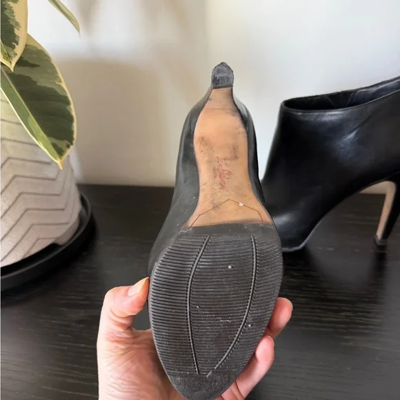 Sam Edelman Black Leather Heeled Ankle Boots - Picture 5 of 5